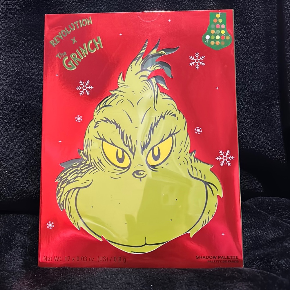 New makeup Revolution X The Grinch Eyeshadow Palette